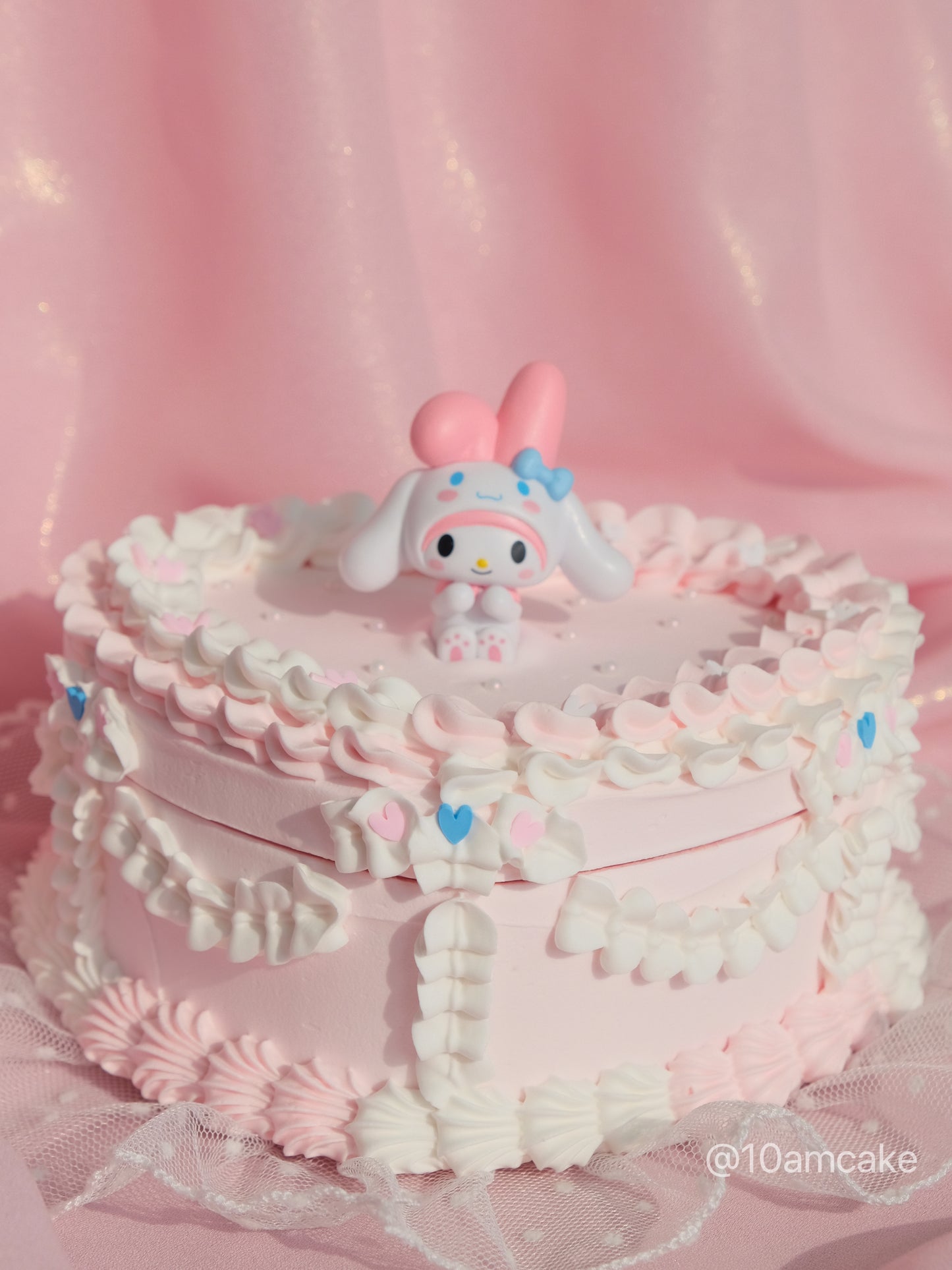 My Melody Playing Dress Up