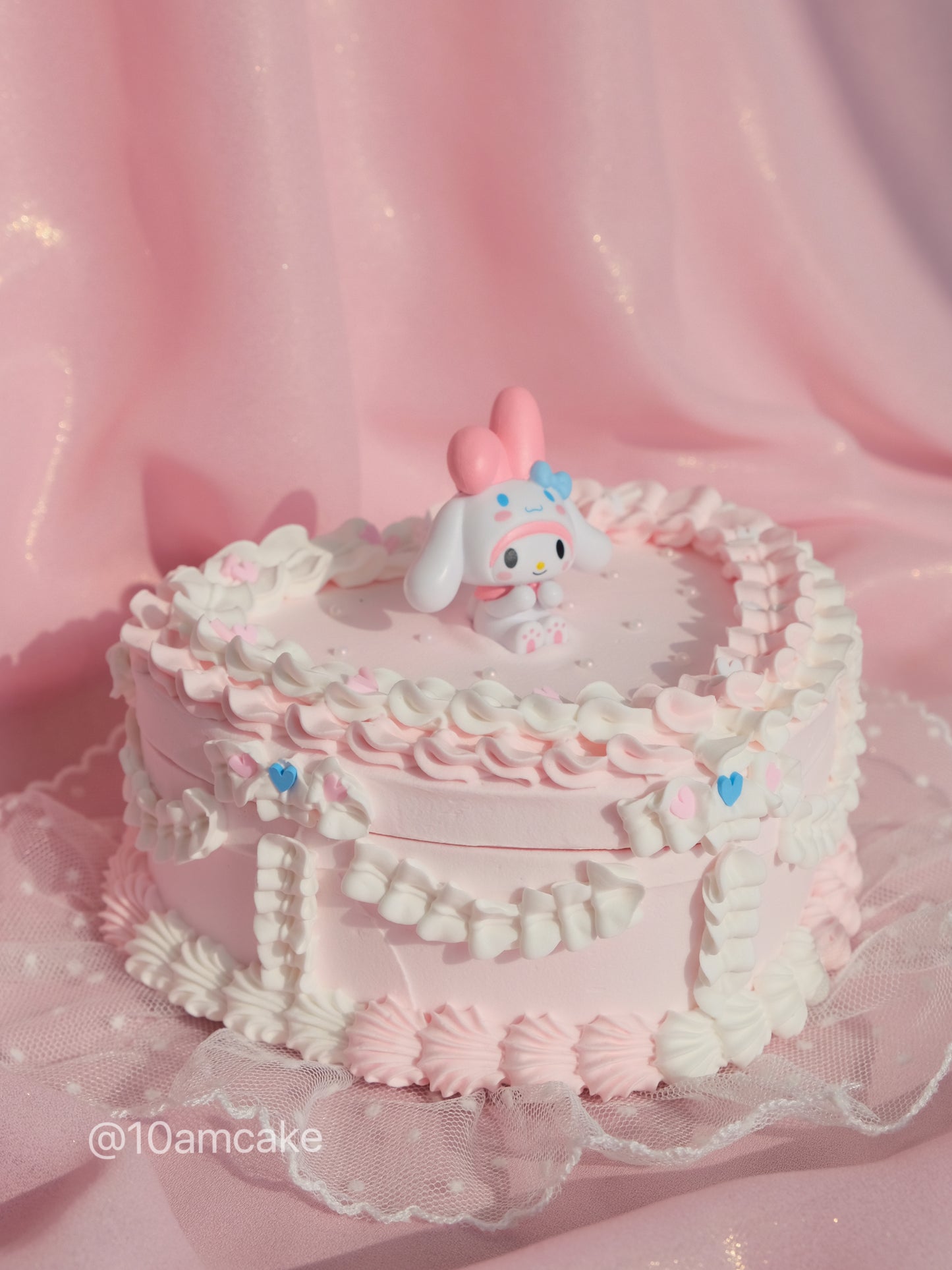 My Melody Playing Dress Up