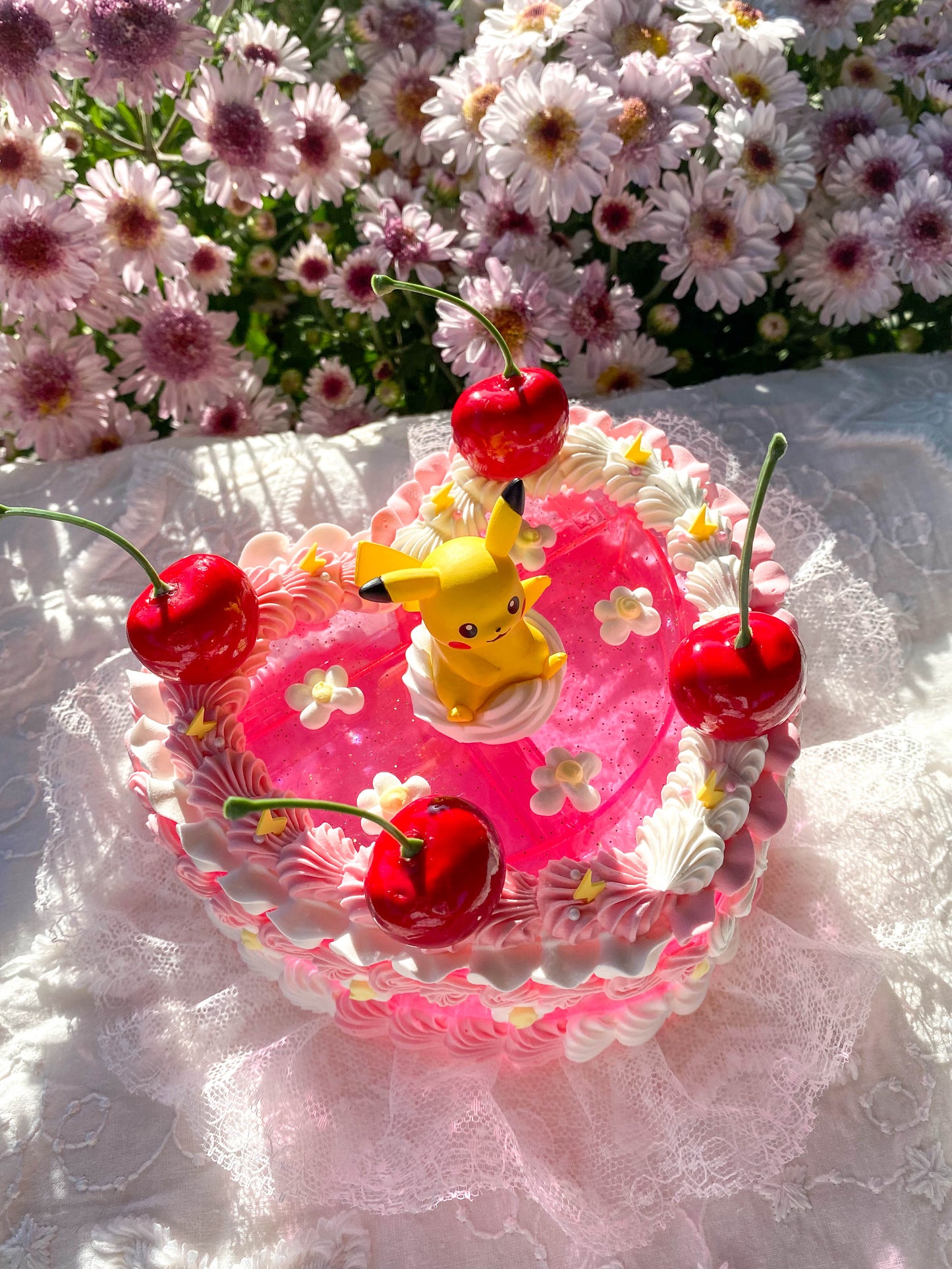 JELLY CAKE - Pikachu in Daisy Garden - Pokemon