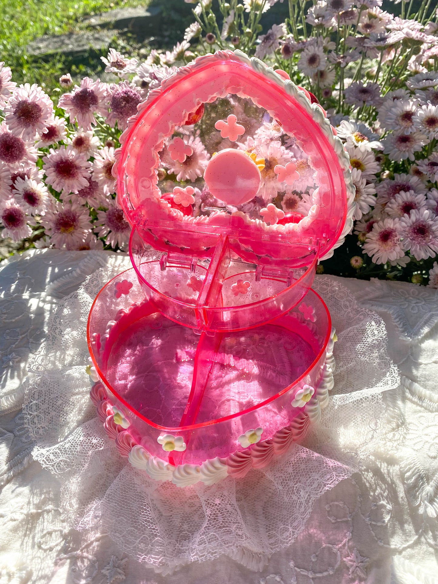 JELLY CAKE - Pikachu in Daisy Garden - Pokemon
