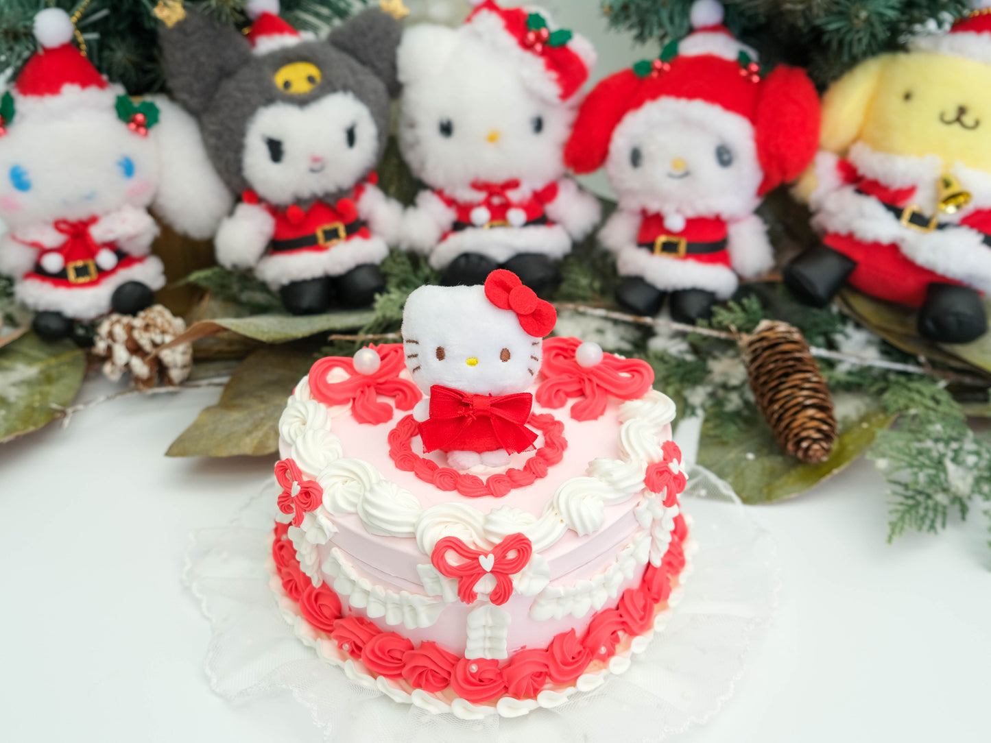 Hello Kitty Red Velvet - Plushie