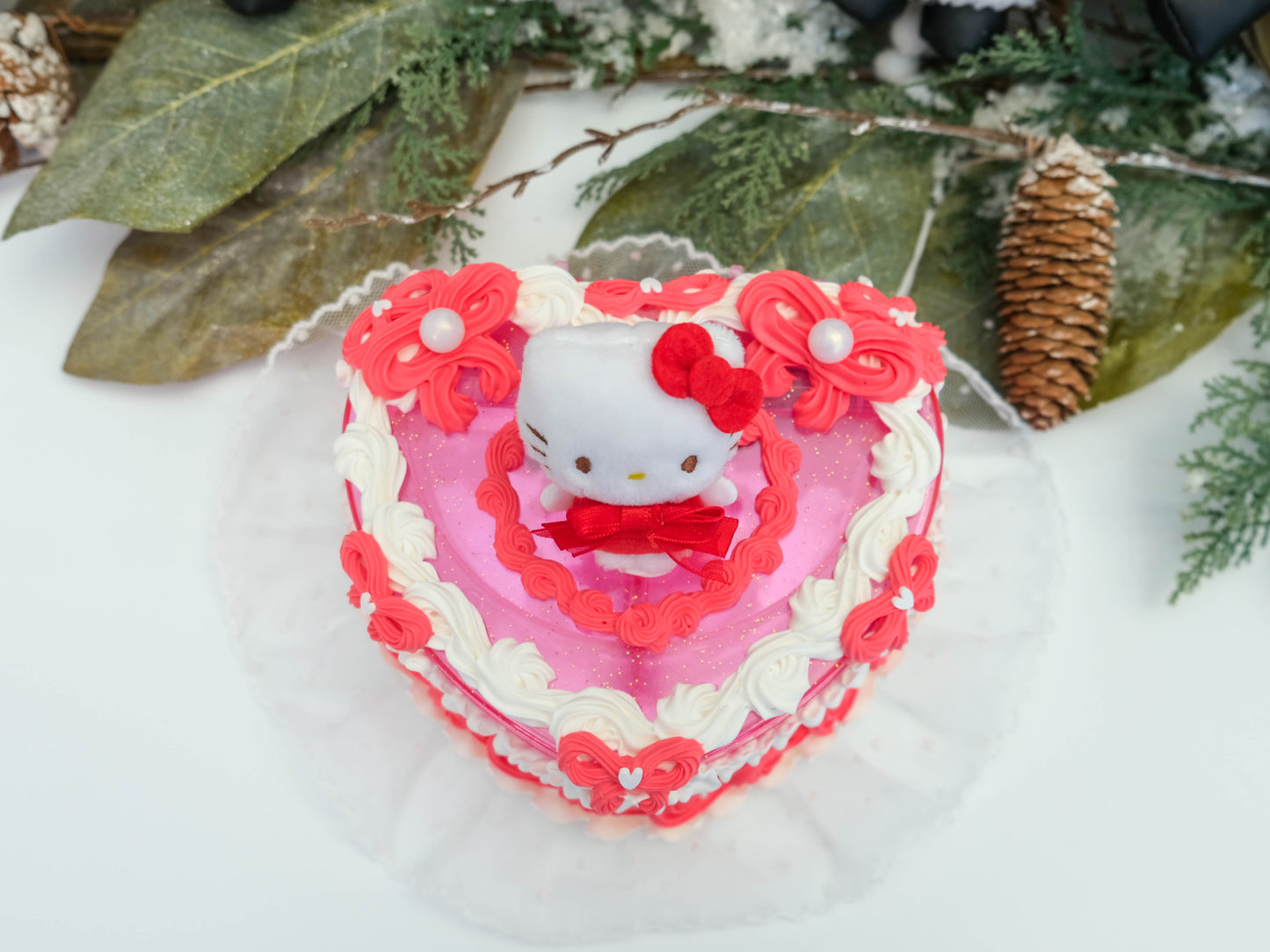 JELLY CAKE - Hello Kitty Red Velvet - Plushie