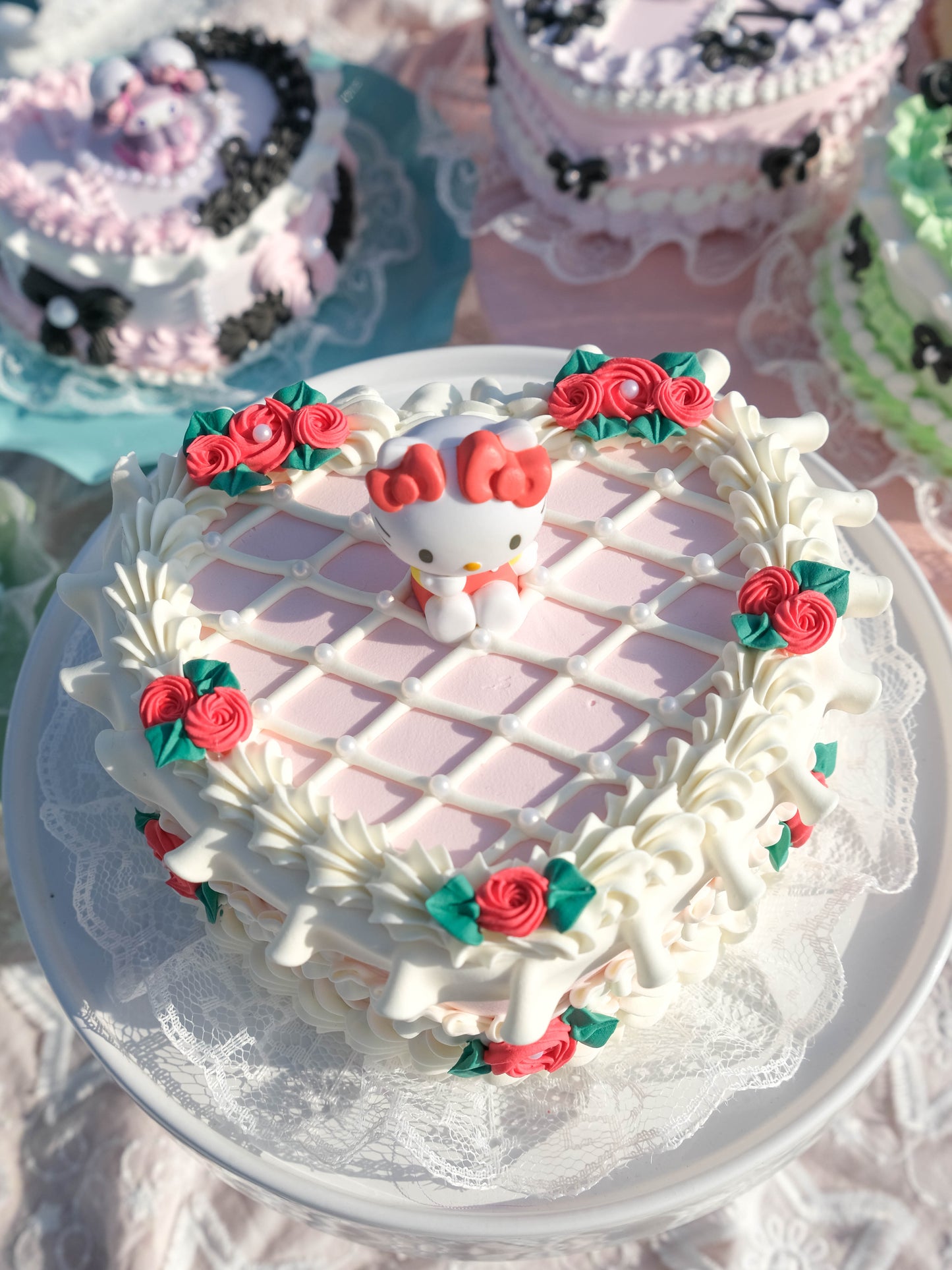 Hello Kitty La Vie En Rose