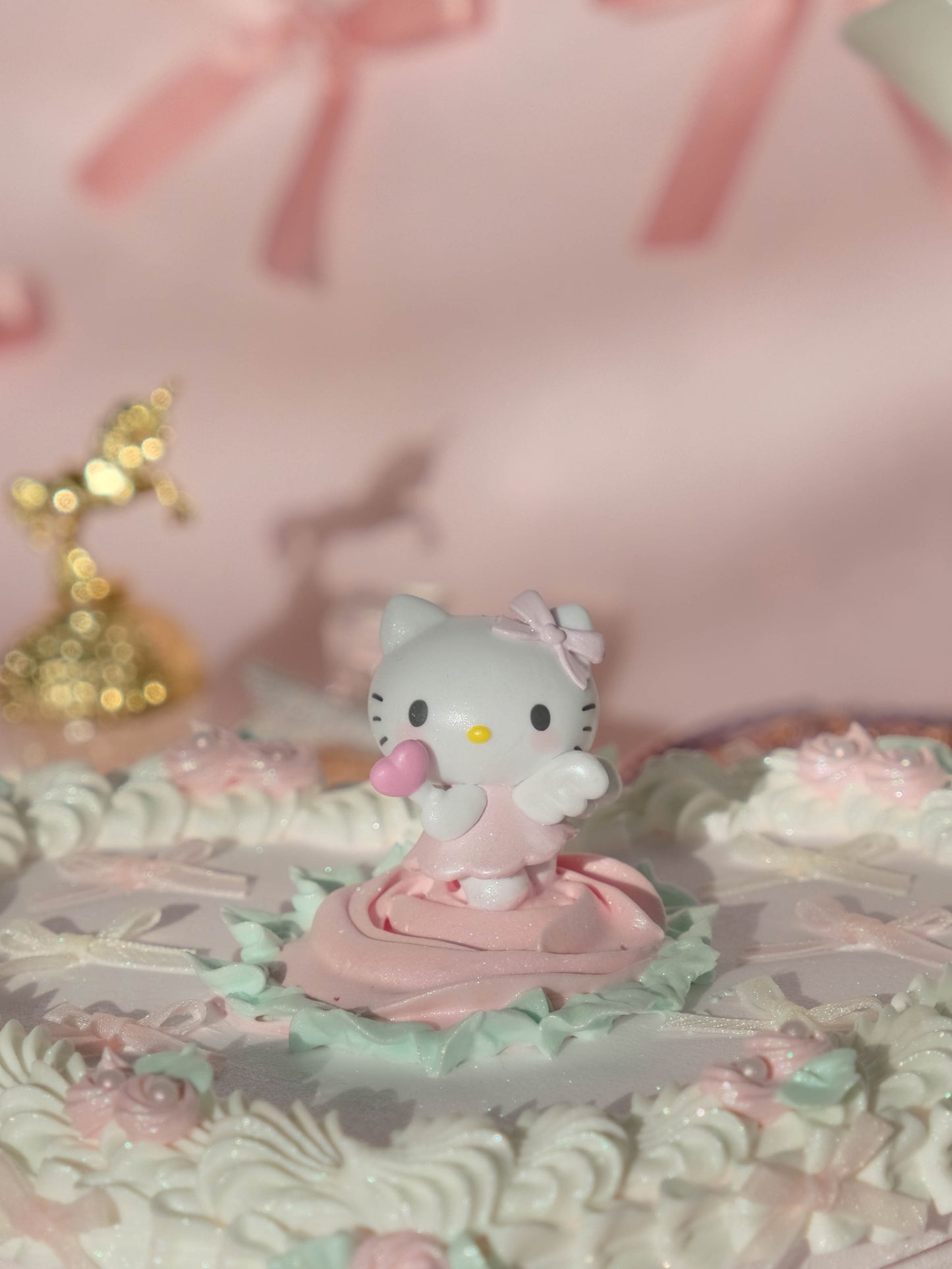 Lady Cupid Hello Kitty