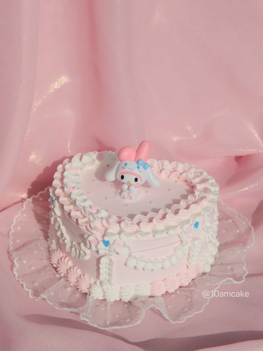 My Melody Playing Dress Up