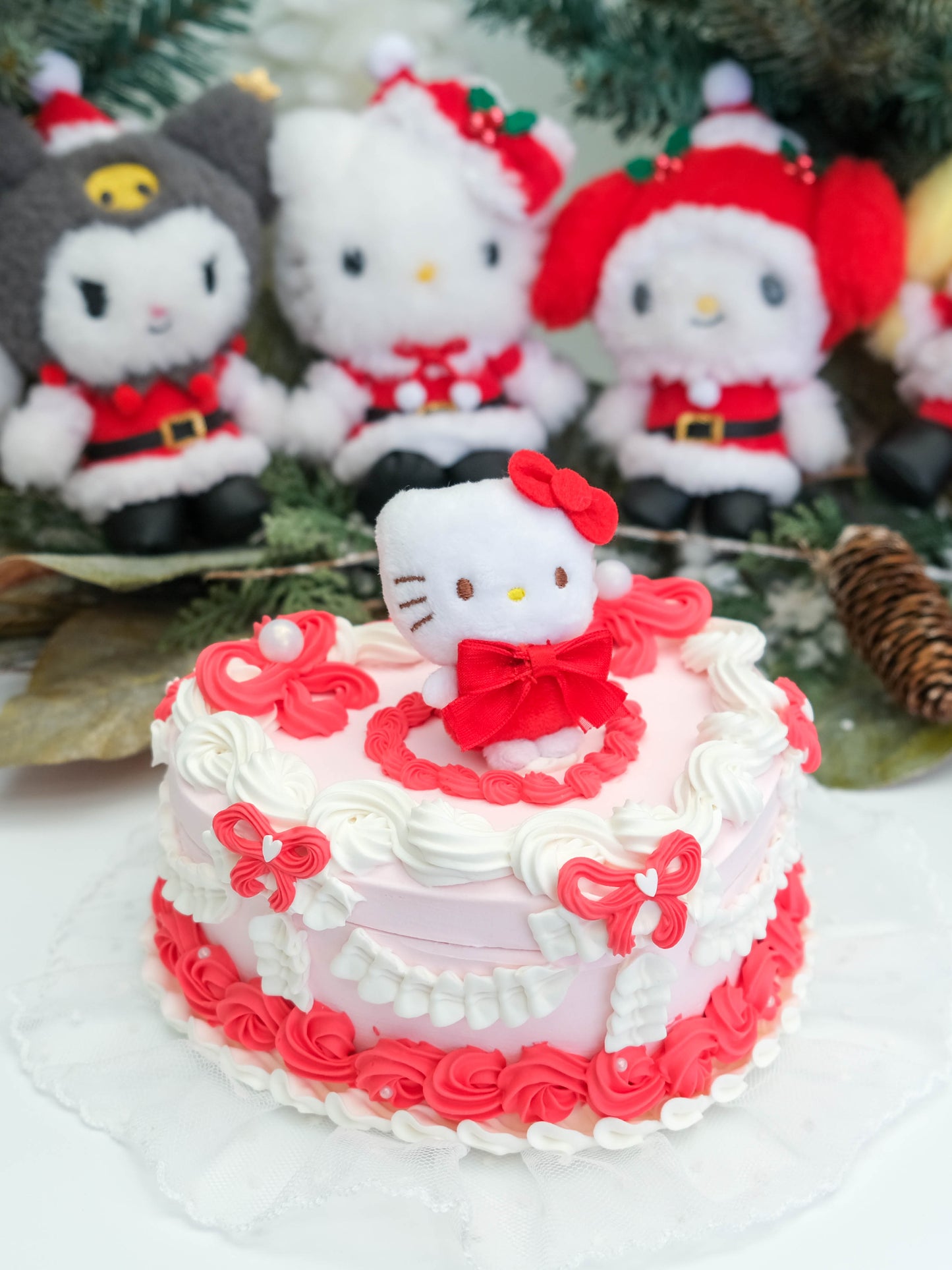 Hello Kitty Red Velvet - Plushie