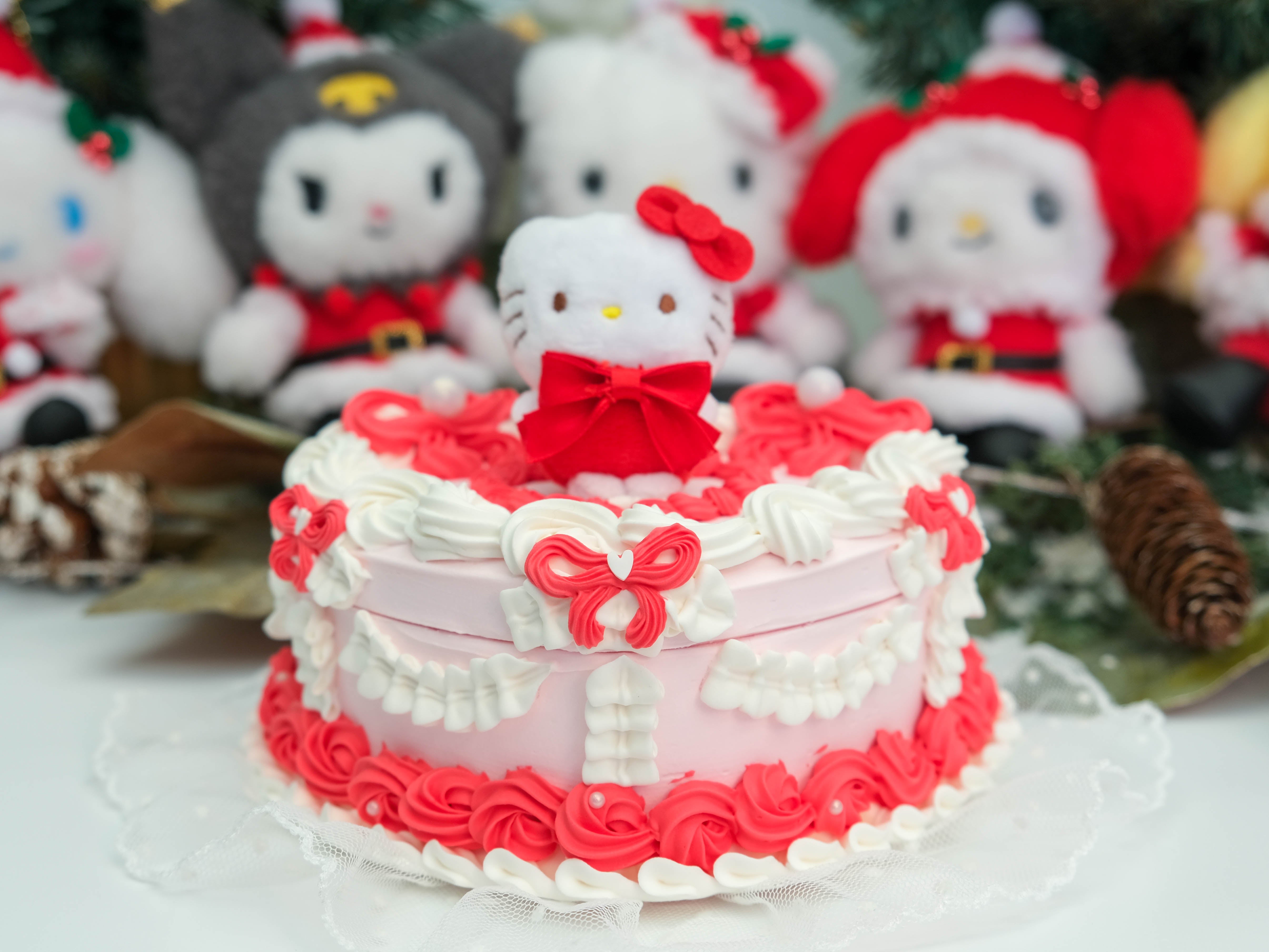 Cake Tale Kenya  Red velvet cake with pink frosting and hello kitty  theme  Facebook